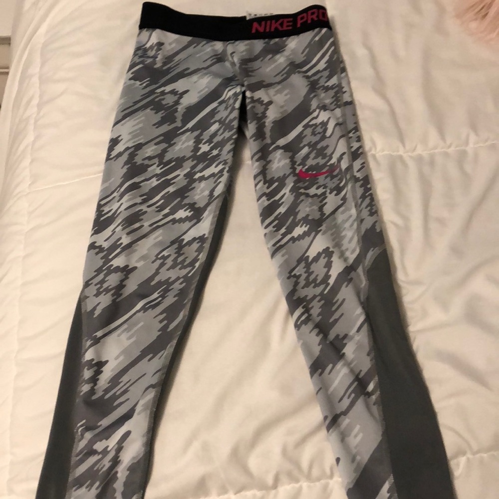 Nike Pro Capri Leggings